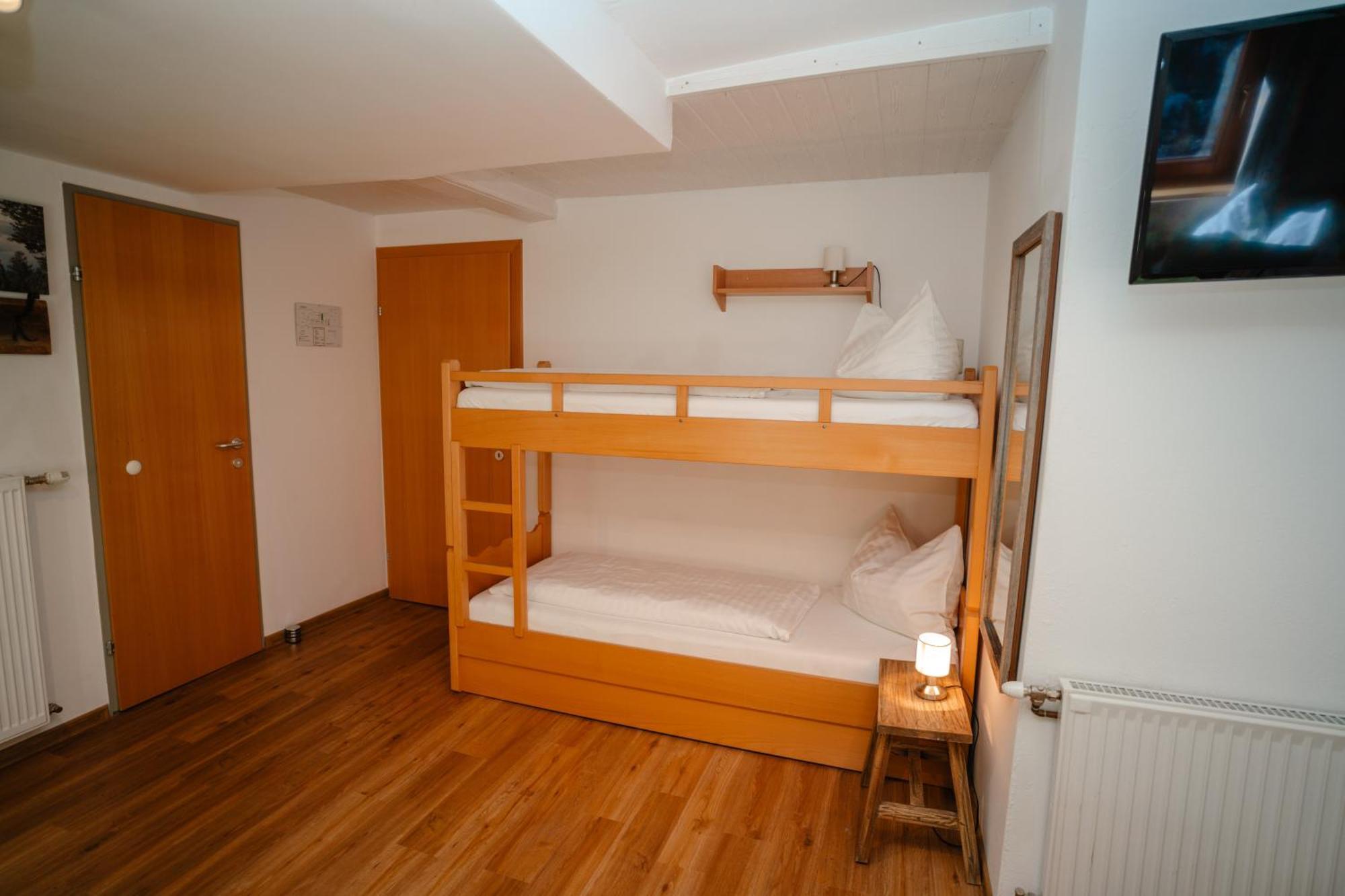 Ertlschweigerhaus Pension - Appartements - Zimmer Donnersbach Екстер'єр фото