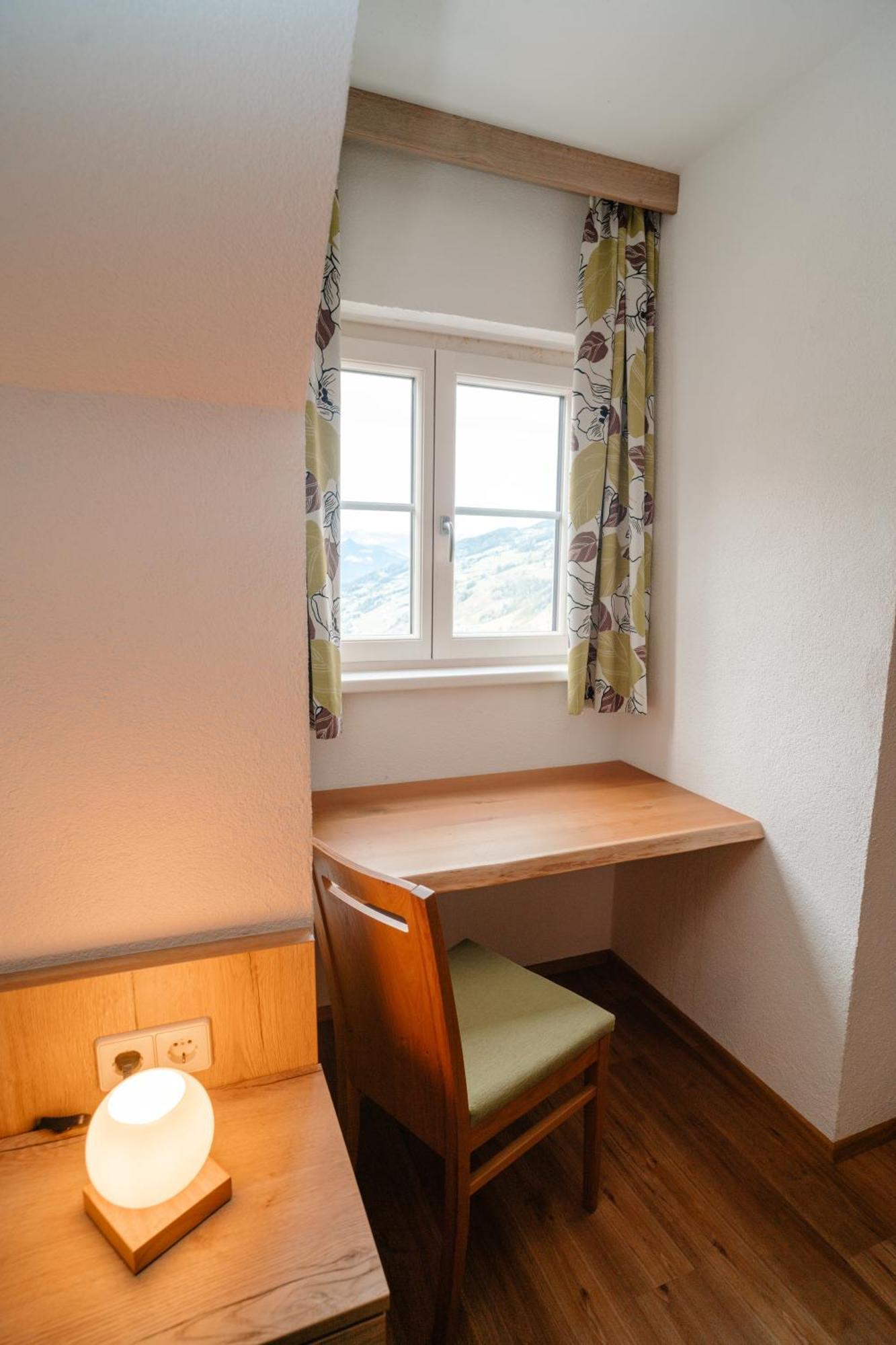 Ertlschweigerhaus Pension - Appartements - Zimmer Donnersbach Екстер'єр фото