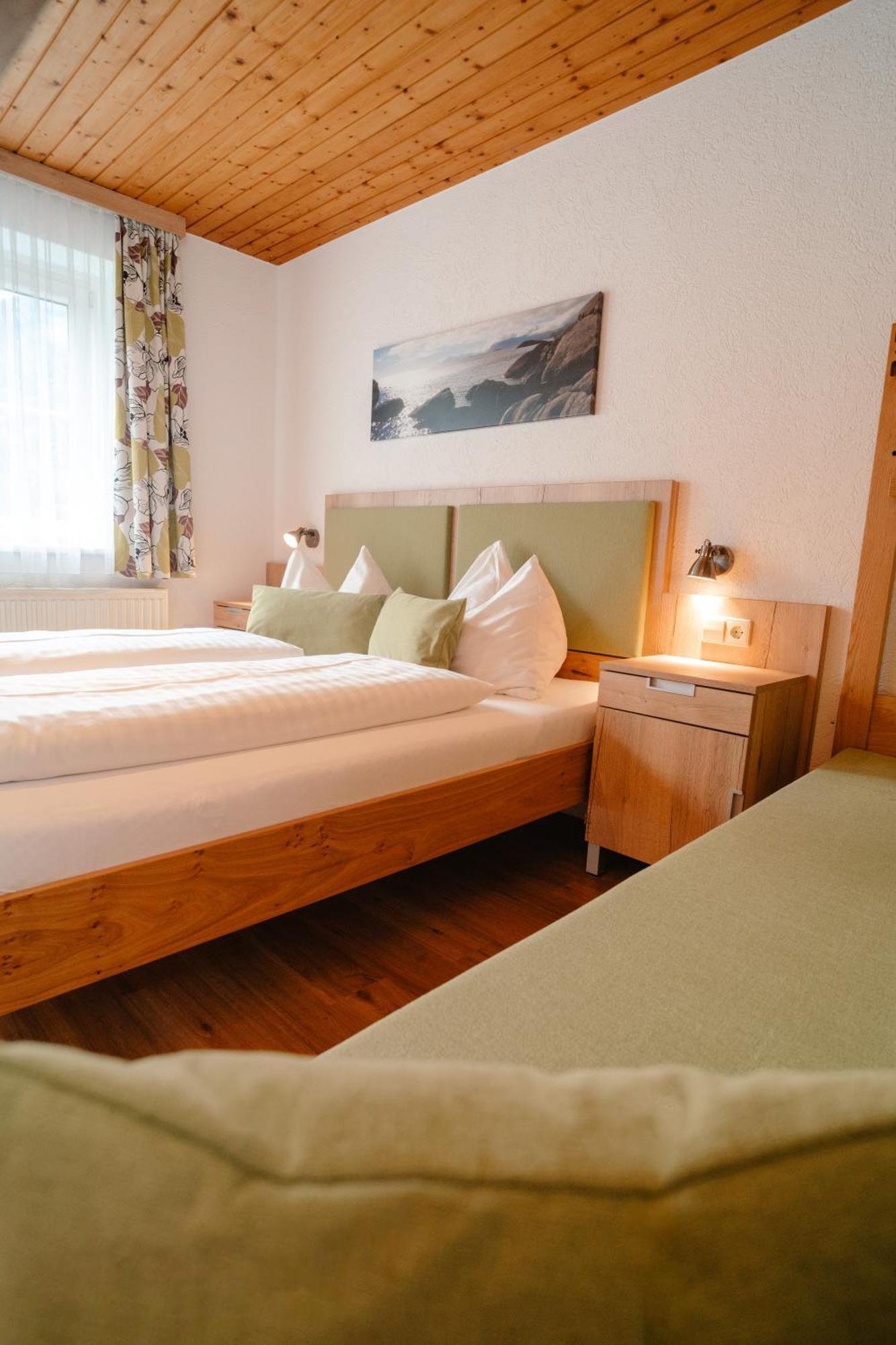 Ertlschweigerhaus Pension - Appartements - Zimmer Donnersbach Екстер'єр фото
