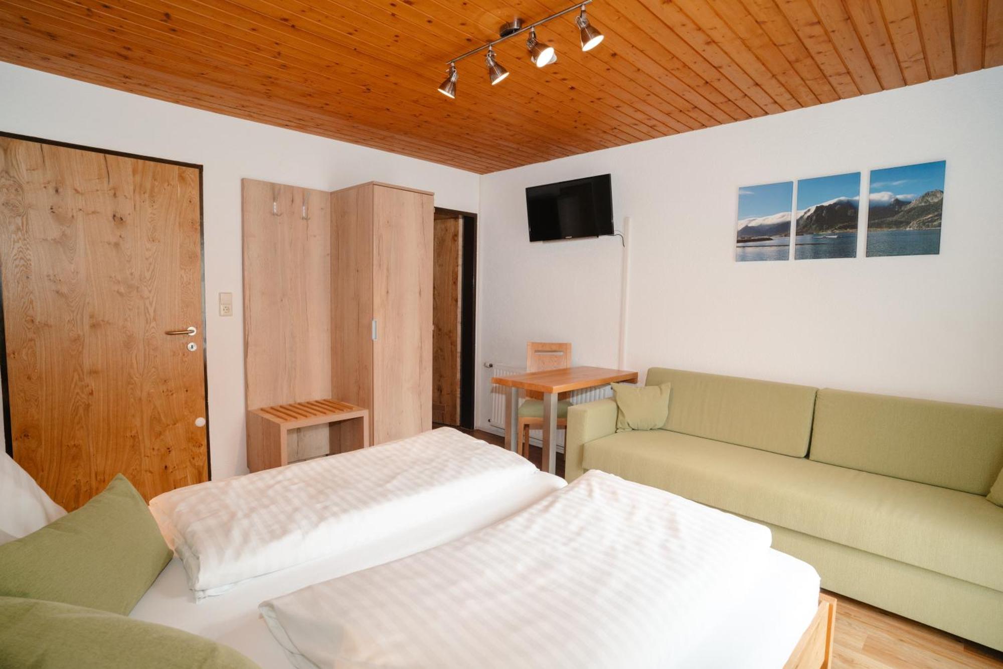 Ertlschweigerhaus Pension - Appartements - Zimmer Donnersbach Екстер'єр фото