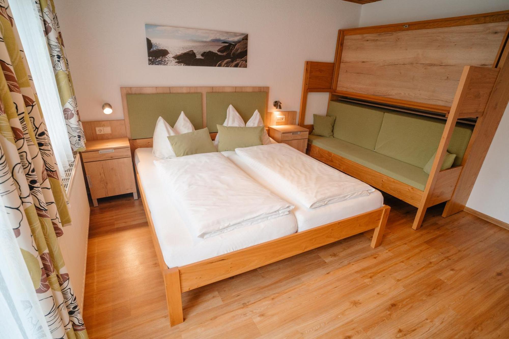 Ertlschweigerhaus Pension - Appartements - Zimmer Donnersbach Екстер'єр фото